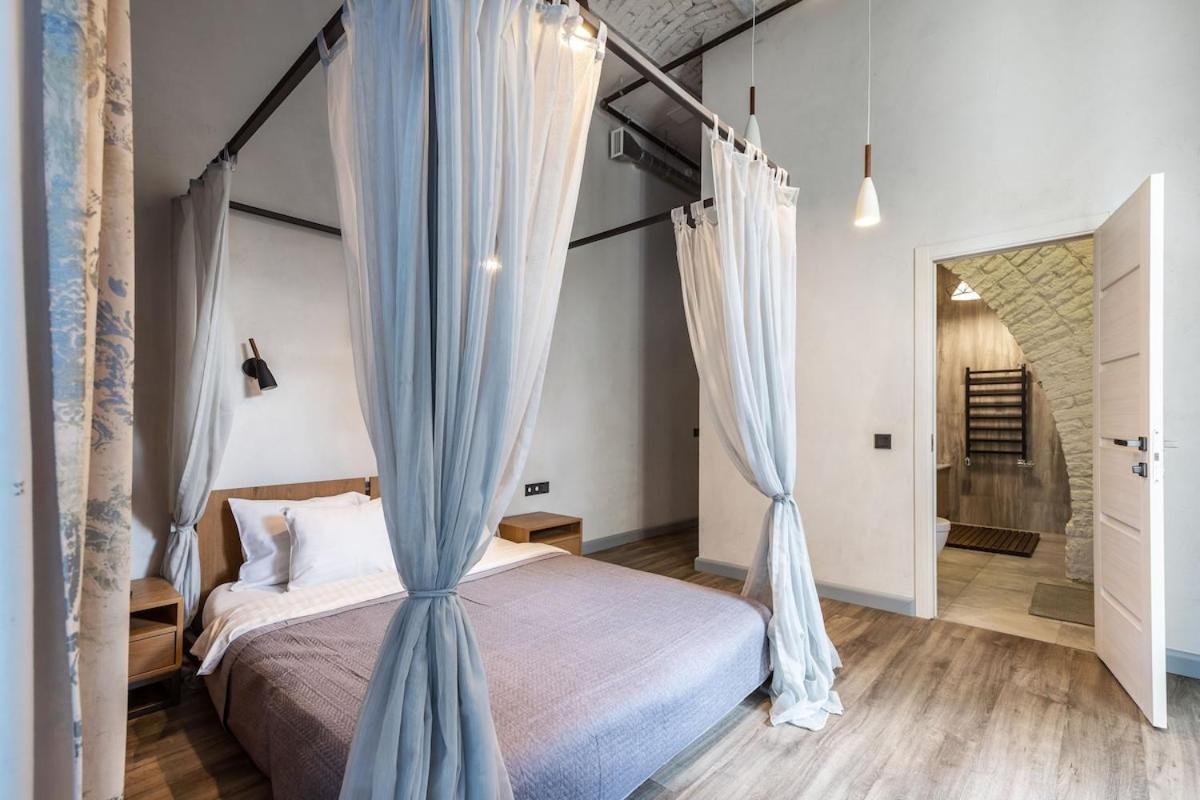 Old Brewery Loft In Paupys By Urban Rent Butas