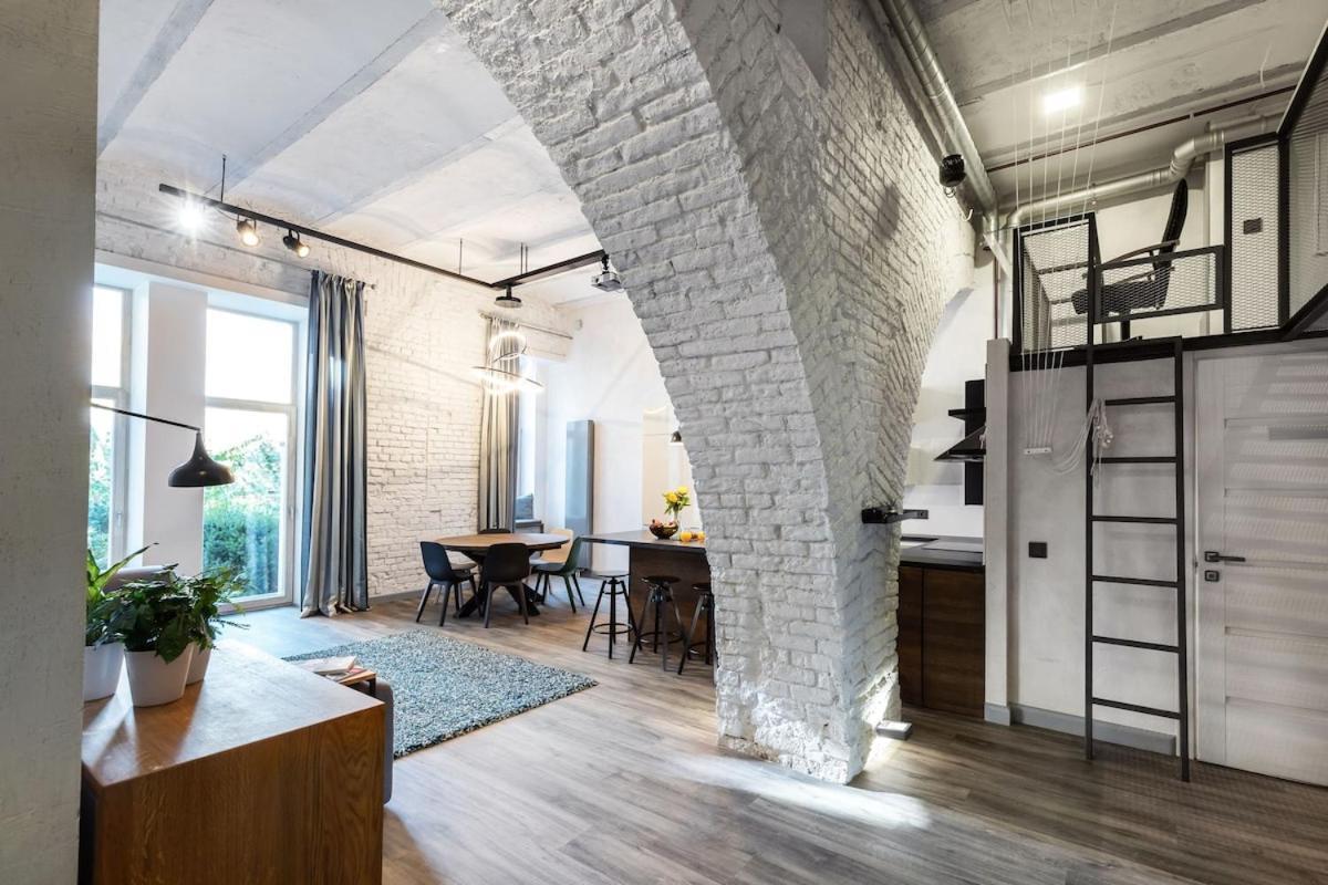 Old Brewery Loft In Paupys By Urban Rent *