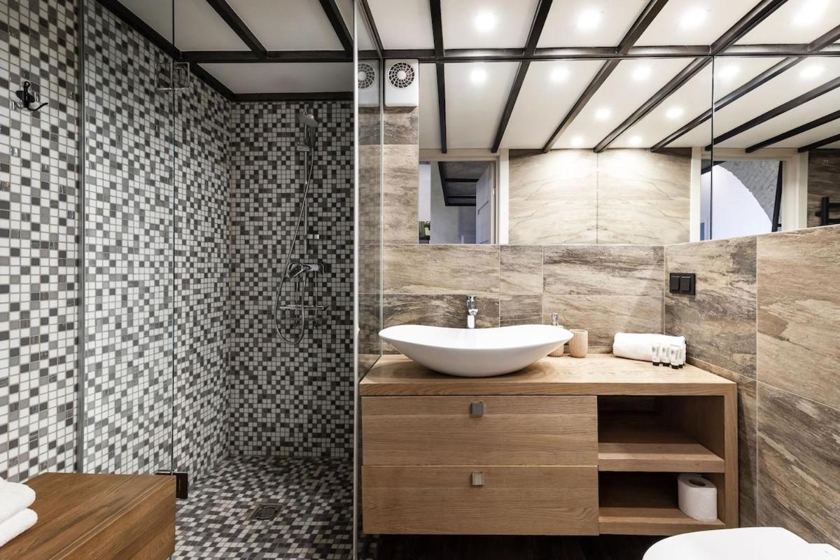 Butas Old Brewery Loft In Paupys By Urban Rent